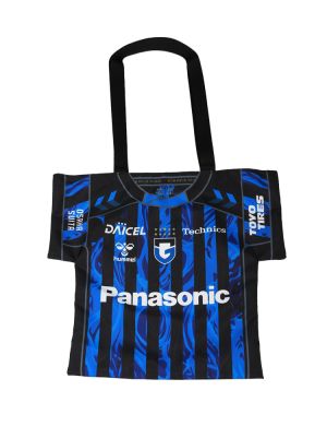 Player's uniform-style tote bag